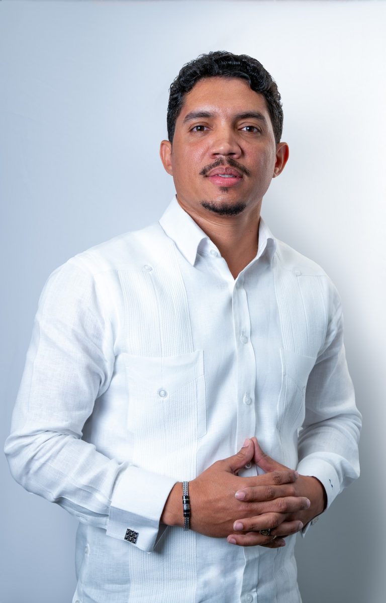 Manuel-Alvarez.jpg Manuel-Alvarez.jpg